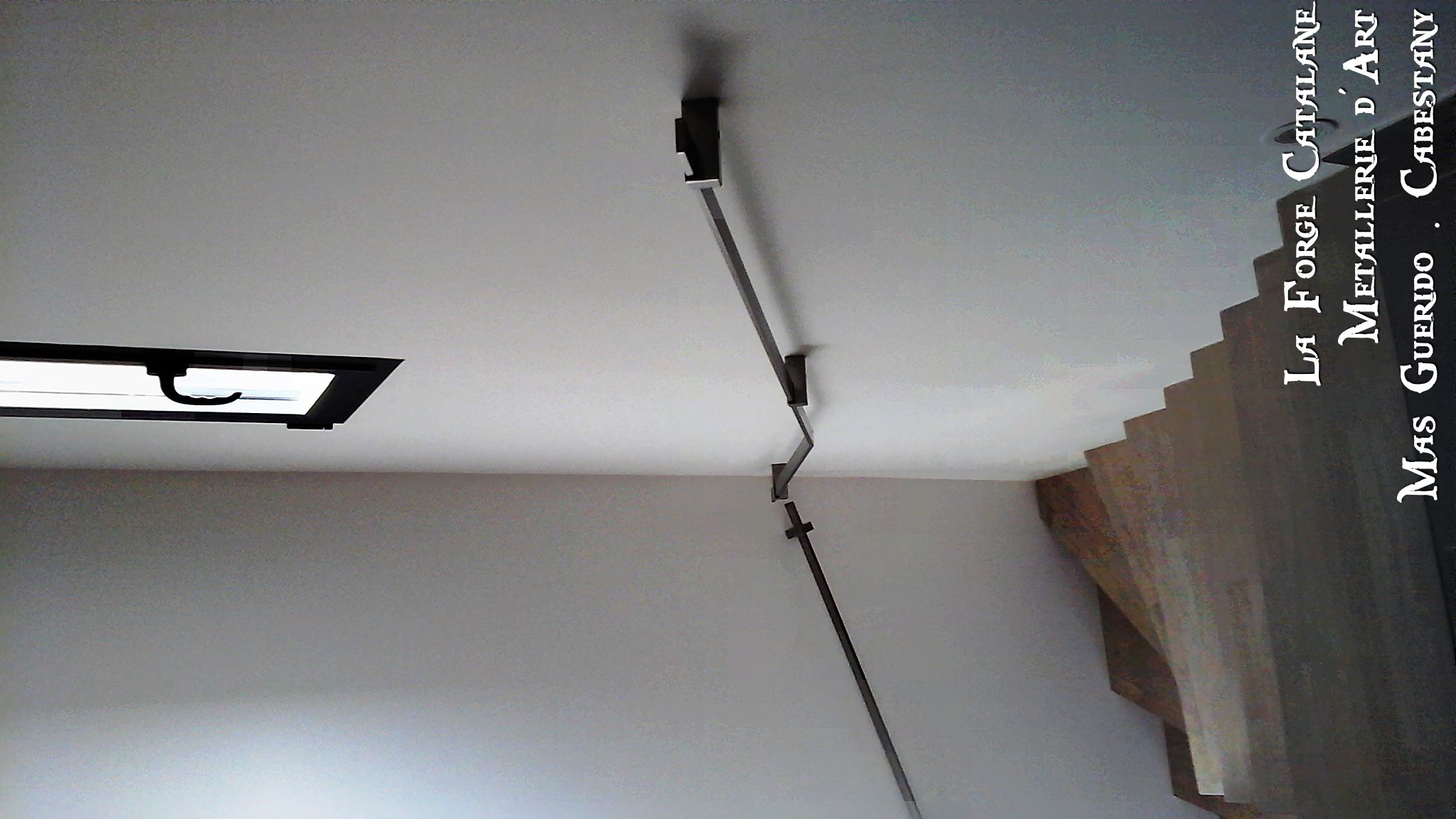 main courante moderne fer et cavalier decoupe laser fer forge catalane (3).jpg